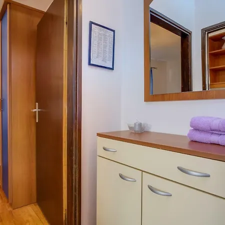 Apartamento Anamarija *