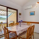 Appartement Anamarija *